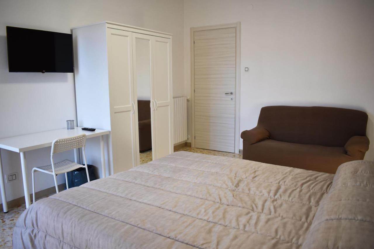 Home Napoli Eksteriør bilde