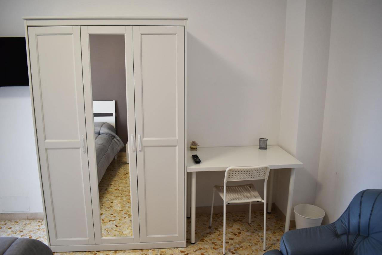 Home Napoli Eksteriør bilde